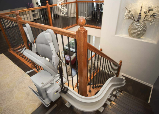 Bruno Elite Curved Stairlift